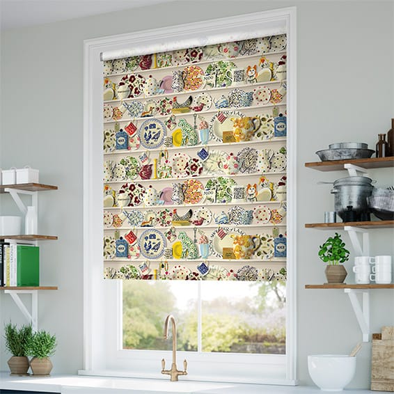 ColorizedZoom Dresser Cream Roller Blind 3935