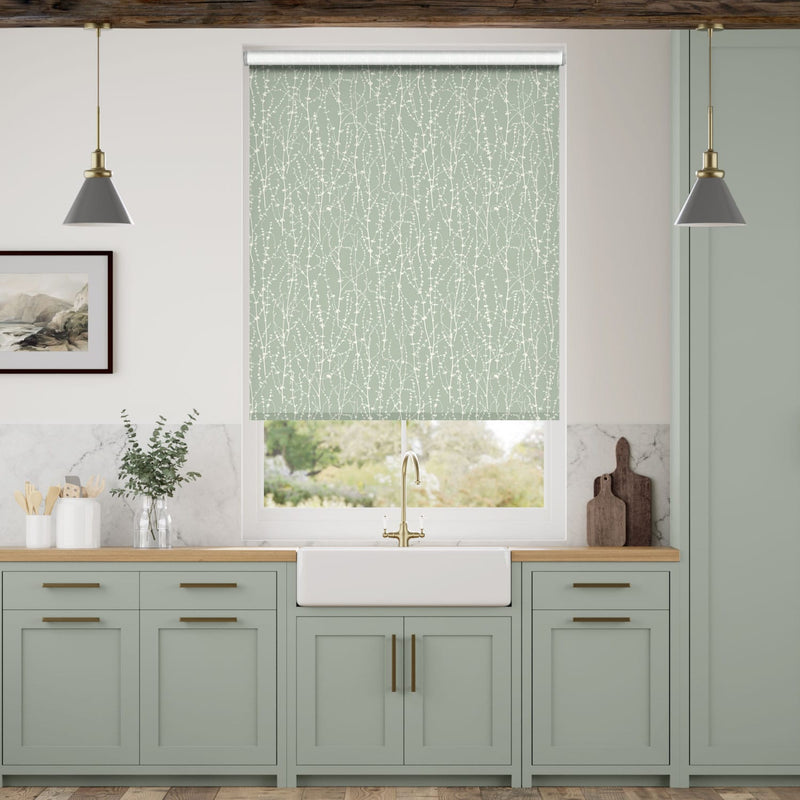 Colorized Dockleaf Soft Mist Roller Blind 4425