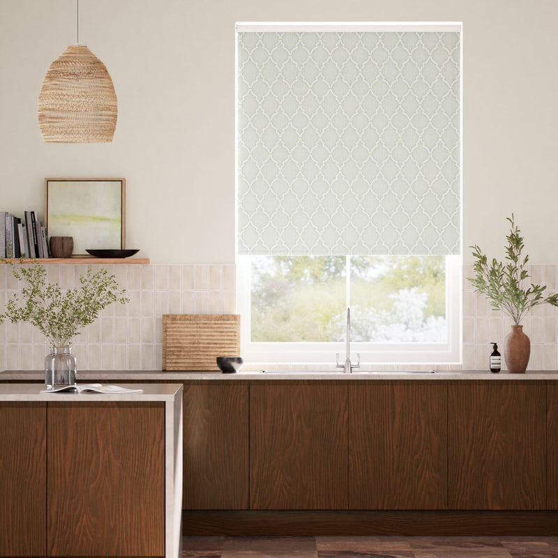 Colorized Empire Trellis Rain Mist Roller Blind 5314
