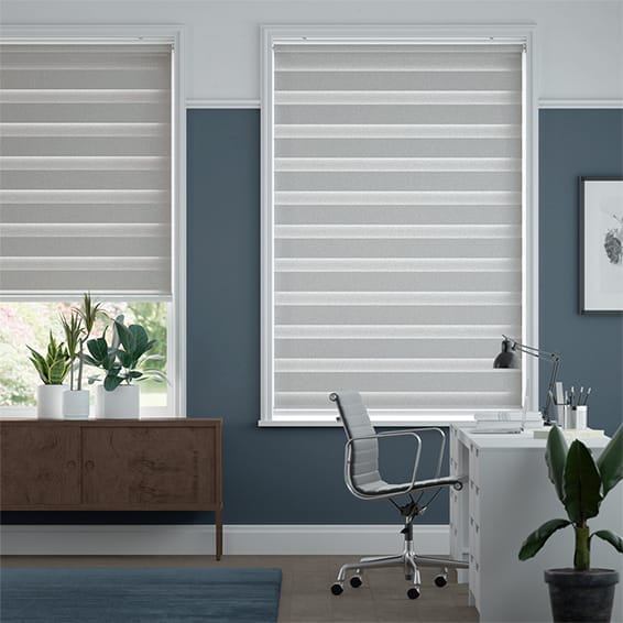 ColorizedZoom  8555